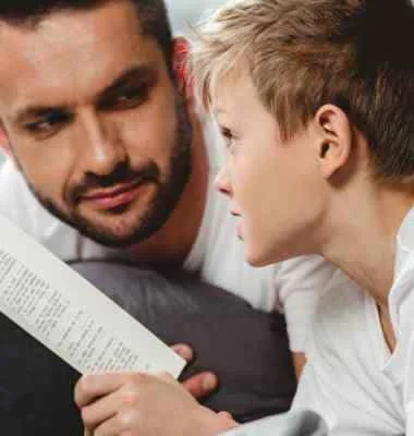 Activités en fluidité en lecture autour de l'intonation entre un père et son fils